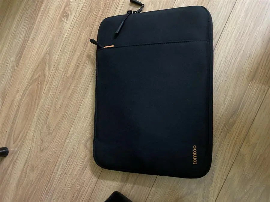 Khách hàng review Túi chống sốc Laptop 13 inch TOMTOC A13-C02D/C02G 2
