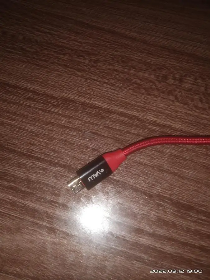 Khách hàng review Cáp sạc và truyền dữ liệu USB-A - Micro USB 10.5W 1m eValu LTM-01 16
