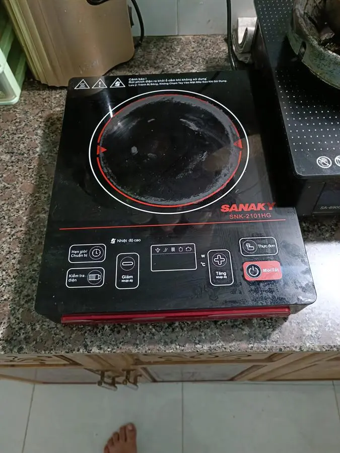 Khách hàng review Bếp hồng ngoại đơn Sanaky SNK-2101HG 2000W 9