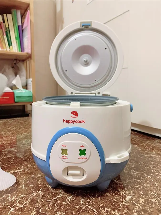 Khách hàng review Nồi cơm nắp gài Happycook 0.6 lít HC-060 3