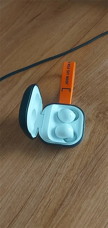 Khách hàng review Tai nghe Bluetooth True Wireless Samsung Galaxy Buds 2 R177N 13