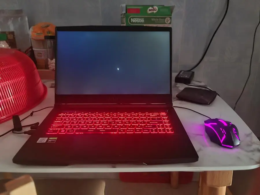 Khách hàng review Laptop MSI Gaming GF63 Thin 10SC i7 10750H/8GB/512GB/4GB GTX1650 Max-Q/144Hz/Balo/Chuột/Win10 (480VN) 1
