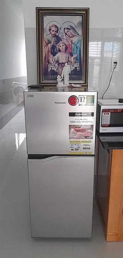 Khách hàng review Tủ lạnh Panasonic Inverter 170 lít NR-BA190PPVN 230