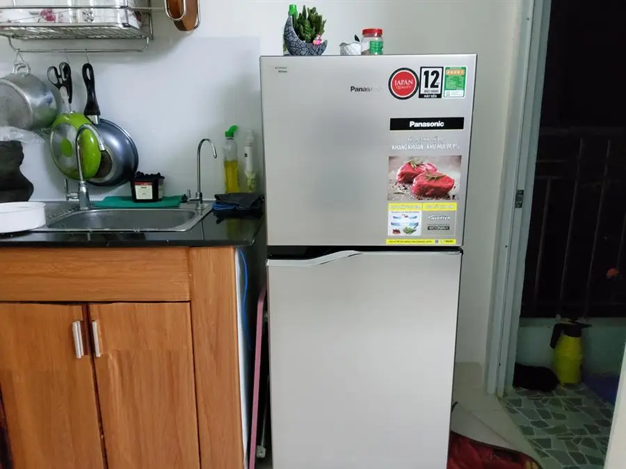 Khách hàng review Tủ lạnh Panasonic Inverter 170 lít NR-BA190PPVN 216