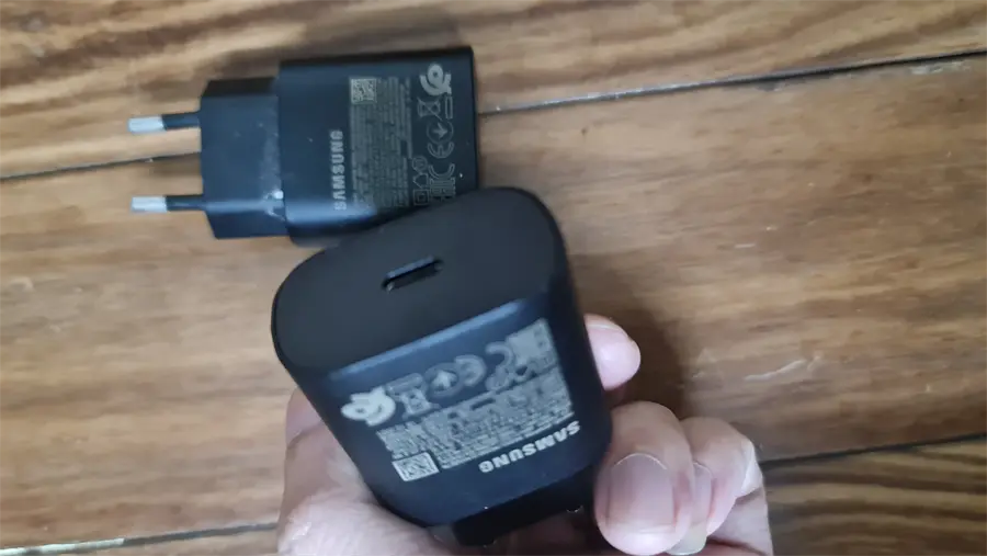 Khách hàng review Sạc nhanh Type-C PD 25W Samsung EP-TA800N 26