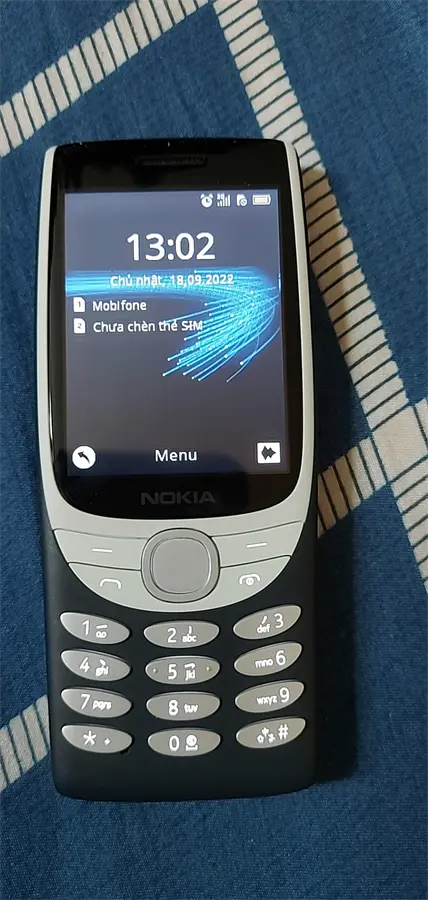 Khách hàng review Điện thoại Nokia 8210 4G 11