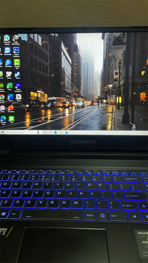 Khách hàng review Laptop GIGABYTE Gaming G5 i5 11400H/16GB/512GB/4GB RTX3050Ti/144Hz/Win10 (51S1123SH) 1