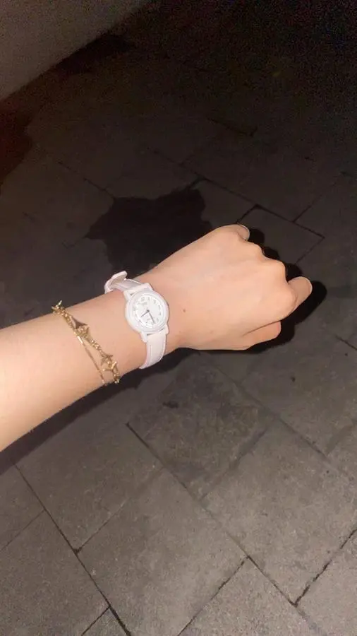 Khách hàng review Đồng hồ CASIO Timeless 25 mm Nữ LQ-139L-4B2DF 1
