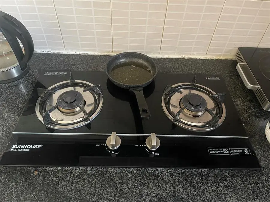 Khách hàng review Bếp ga âm Sunhouse SHB501MT 3