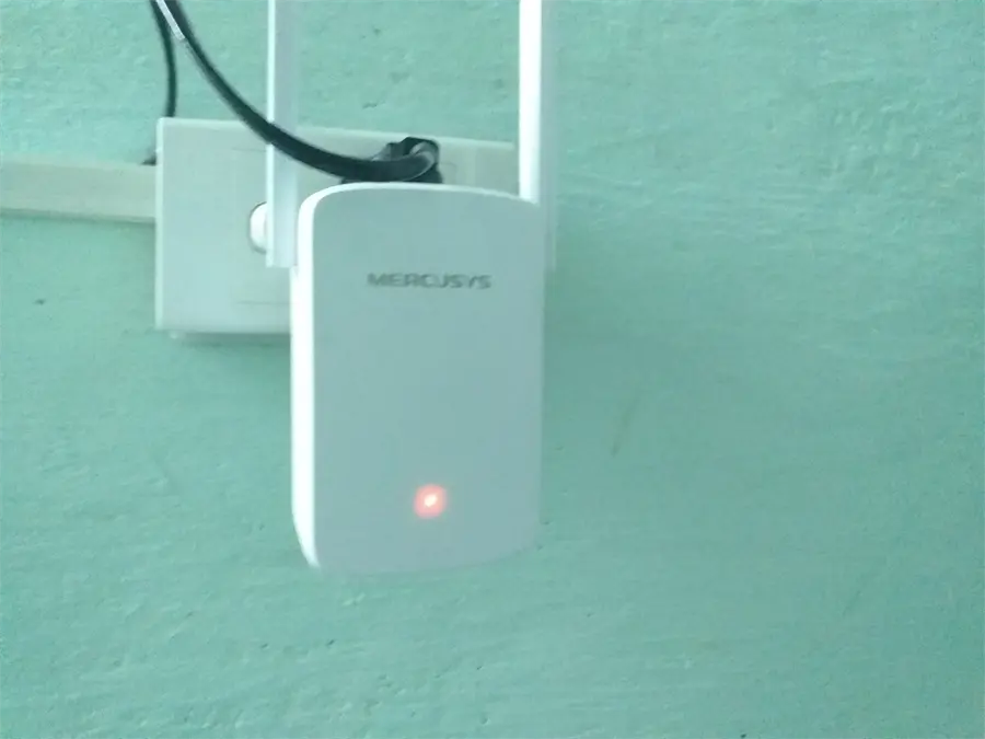 Khách hàng review Repeater mở rộng sóng Wifi AC1200 Mercusys ME30 3