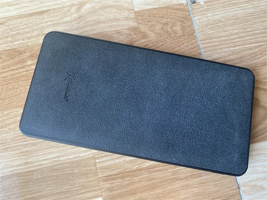 Khách hàng review Pin sạc dự phòng Polymer 20.000 mAh Type C PD QC3.0 18W Xmobile PowerBox P69D 16