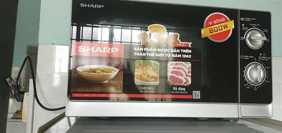 Khách hàng review Lò vi sóng Sharp R-205VN(S) 20 lít 10