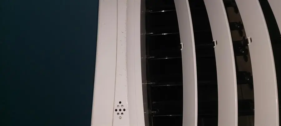 Khách hàng review Quạt điều hòa Midea AC200-17JR 200W 10