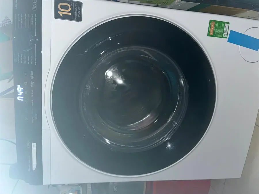 Khách hàng review Máy giặt Aqua Inverter 8 KG AQD-A800F W 13