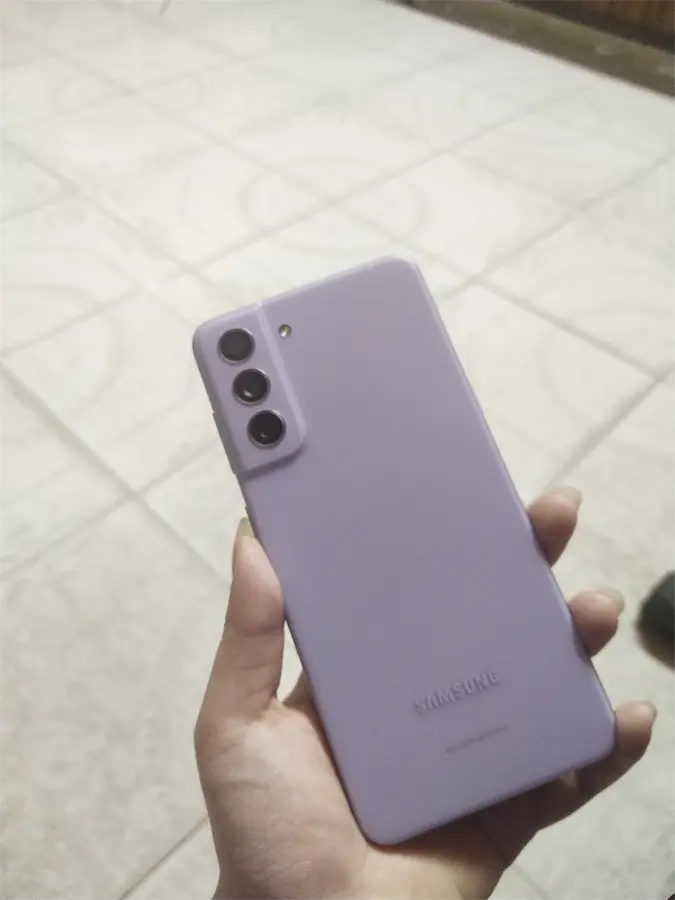 Khách hàng review Điện thoại Samsung Galaxy S21 FE 5G (8GB/128GB) 14