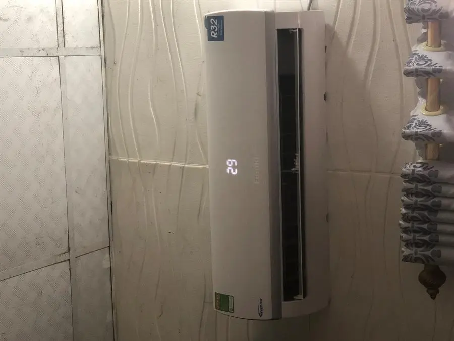 Khách hàng review Máy lạnh Funiki Inverter 1.5 HP HIC12TMU.ST3 38
