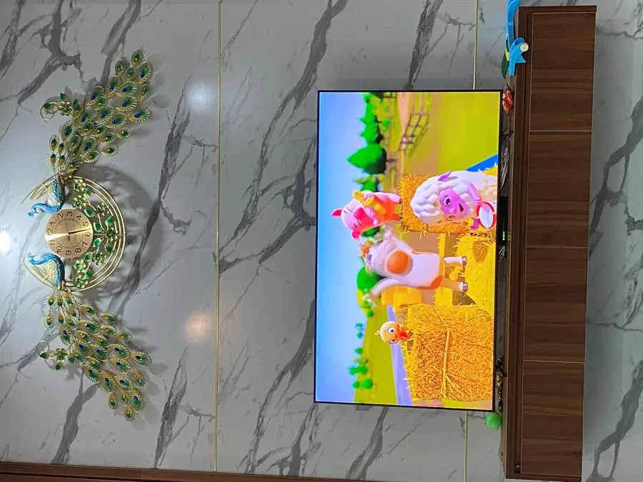 Khách hàng review Smart Tivi Samsung 4K Crystal UHD 65 inch UA65AU8100 38