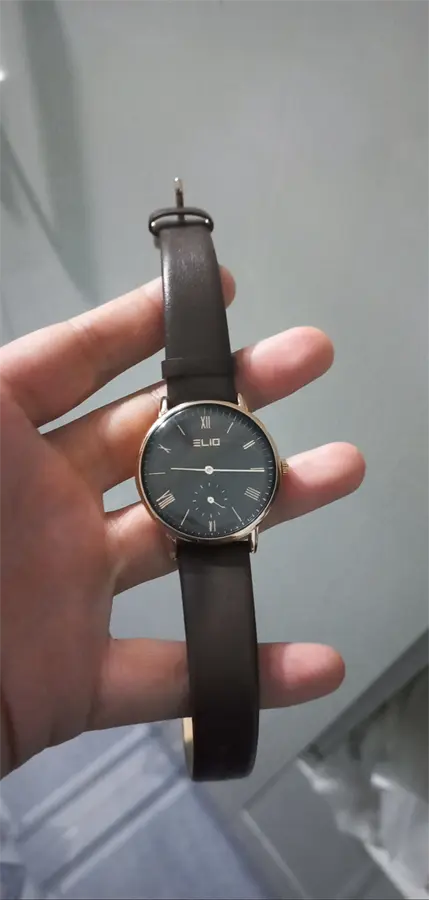 Khách hàng review Đồng hồ ELIO 33 mm Nữ EL072-02 3