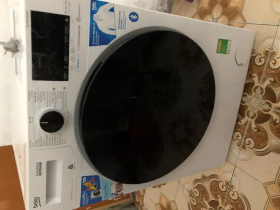Khách hàng review Máy giặt Beko Inverter 9 kg WCV9649XWST 3