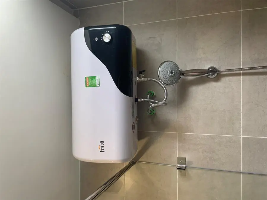 Khách hàng review Máy nước nóng gián tiếp Ferroli 30 lít 2500W MIDO-DE 3