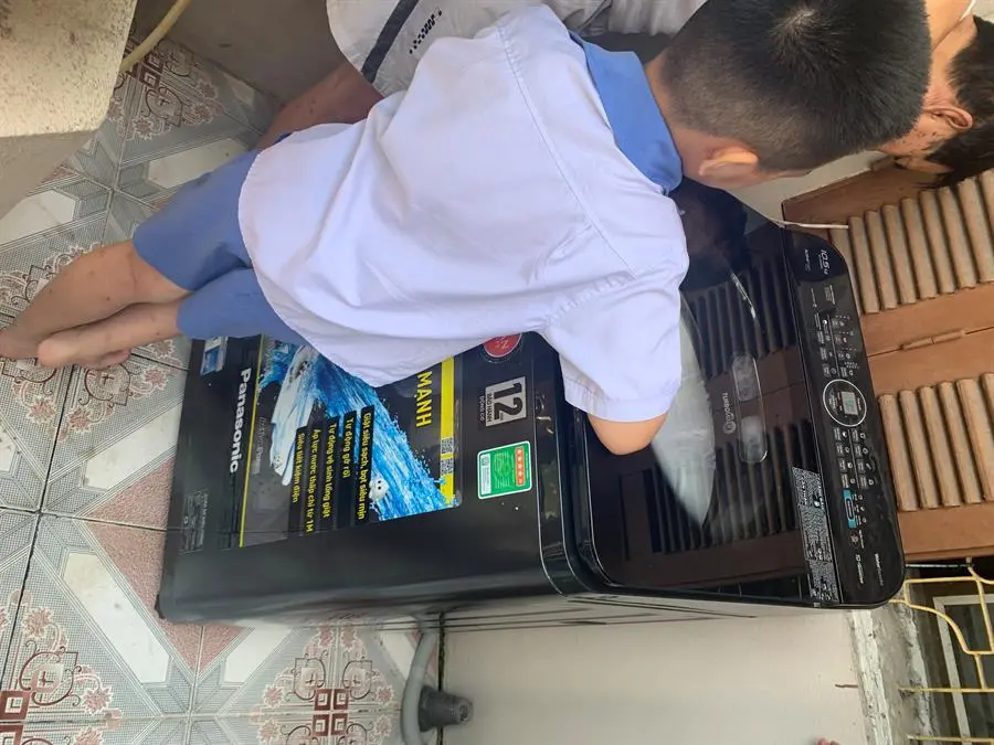 Khách hàng review Máy giặt Panasonic Inverter 10.5 Kg NA-FD10AR1BV 46