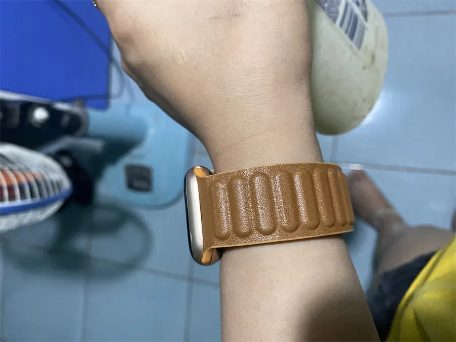 Khách hàng review Dây da MVW mặt 44mm RZ31-00A Nâu 3