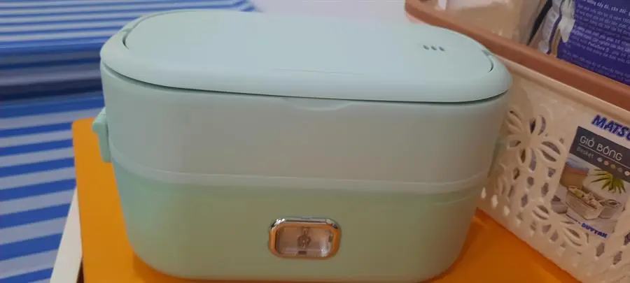 Khách hàng review Hộp cơm điện Mishio MK-317 3