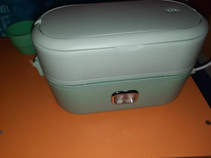 Khách hàng review Hộp cơm điện Mishio MK-317 2