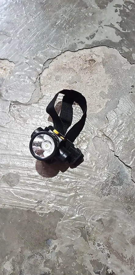 Khách hàng review Đèn pin sạc đội đầu Comet CRT1614 3