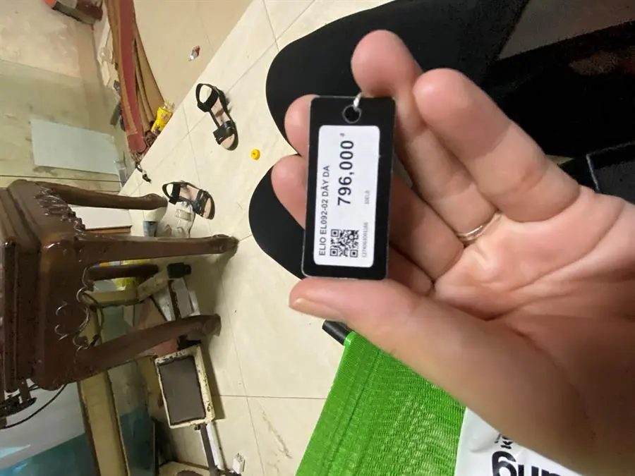 Khách hàng review Đồng hồ ELIO 26 mm Nữ EL092-02 2