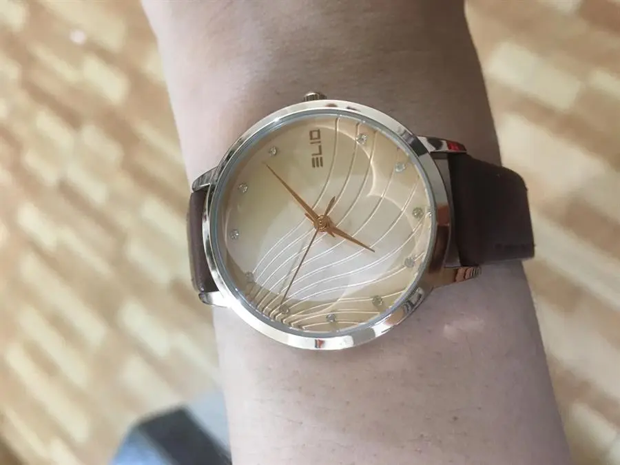 Khách hàng review Đồng hồ ELIO 34.3 mm Nữ EL007-01 2