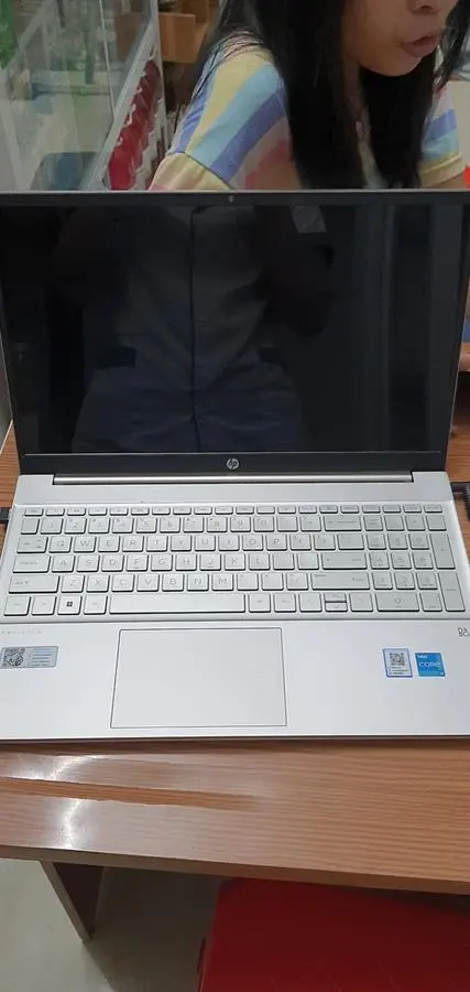 Khách hàng review Laptop HP Pavilion 15 eg2062TU i3 1215U/8GB/256GB/Win11 (6K790PA) 3