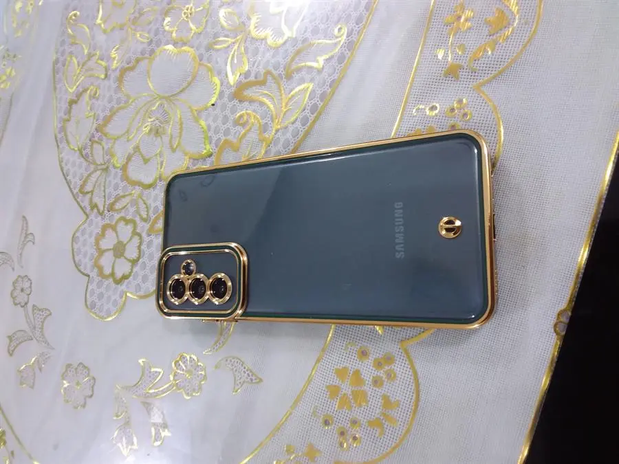 Khách hàng review Điện thoại Samsung Galaxy A04s 9