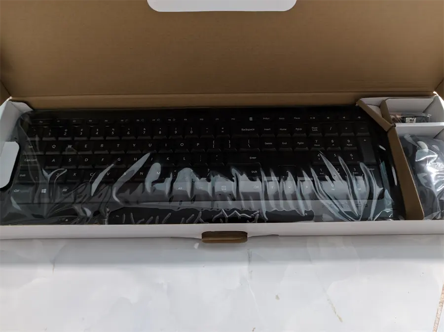 Khách hàng review Bộ Bàn Phím Chuột Không Dây Microsoft 850 2