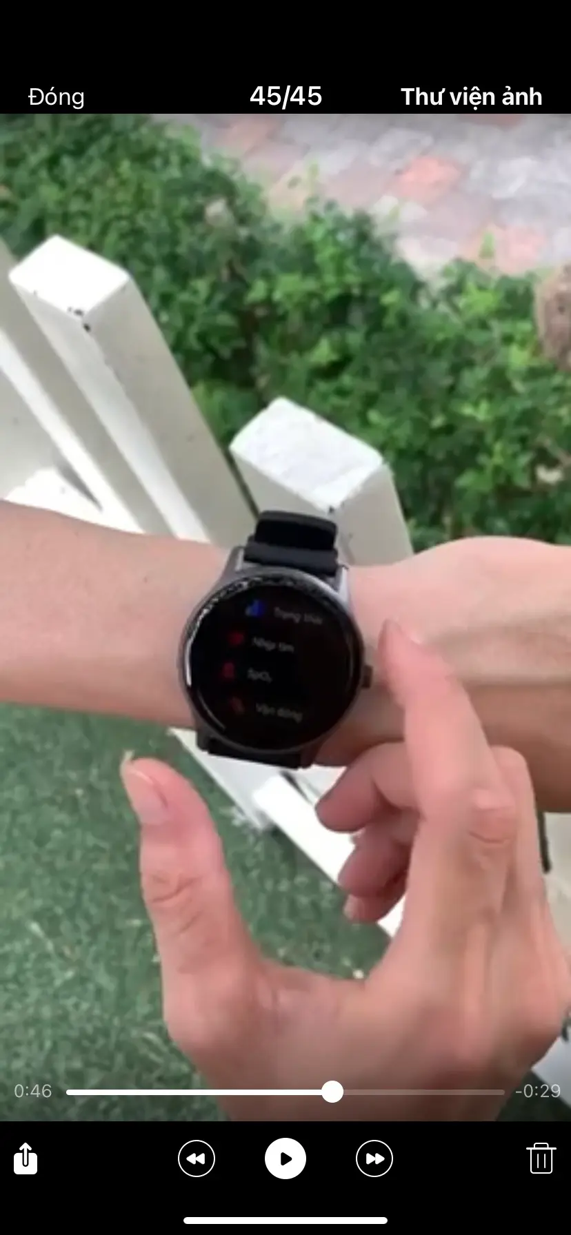 Khách hàng review Đồng hồ Q 6