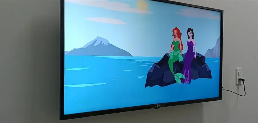 Khách hàng review Smart Tivi LG 4K 43 inch 43UP7550PTC 11