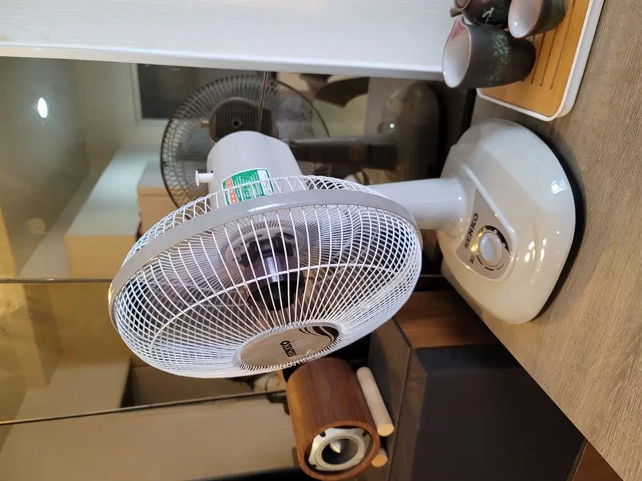 Khách hàng review Quạt bàn Senko 3 cánh B1213 40W 9