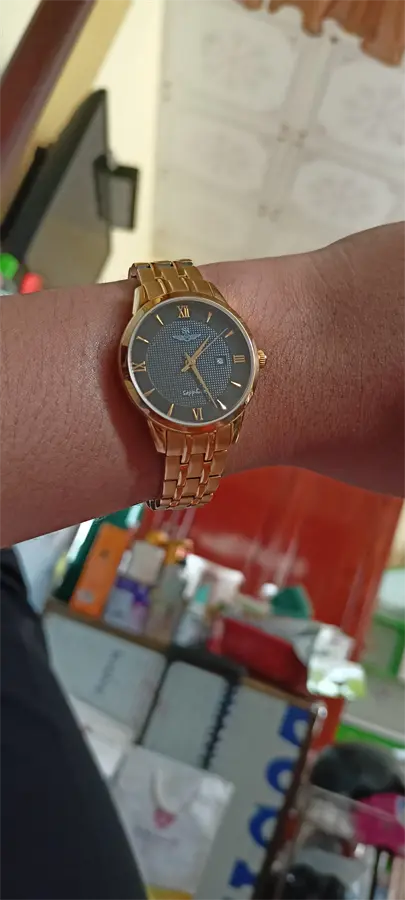 Khách hàng review Đồng hồ SRWATCH Timepiece TE 30 mm Nữ SL1071.1401TE 2