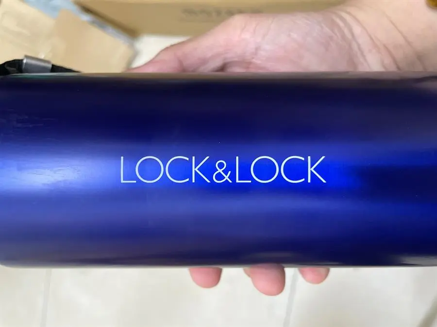 Khách hàng review Bình giữ nhiệt inox 800 ml Lock 1