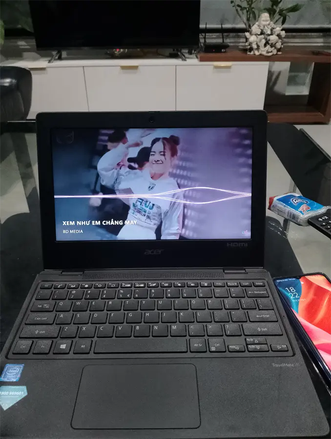 Khách hàng review Laptop Acer TravelMate B3 TMB311 31 C2HB N4020/4GB/128GB/Win11 (NX.VNFSV.006) 5