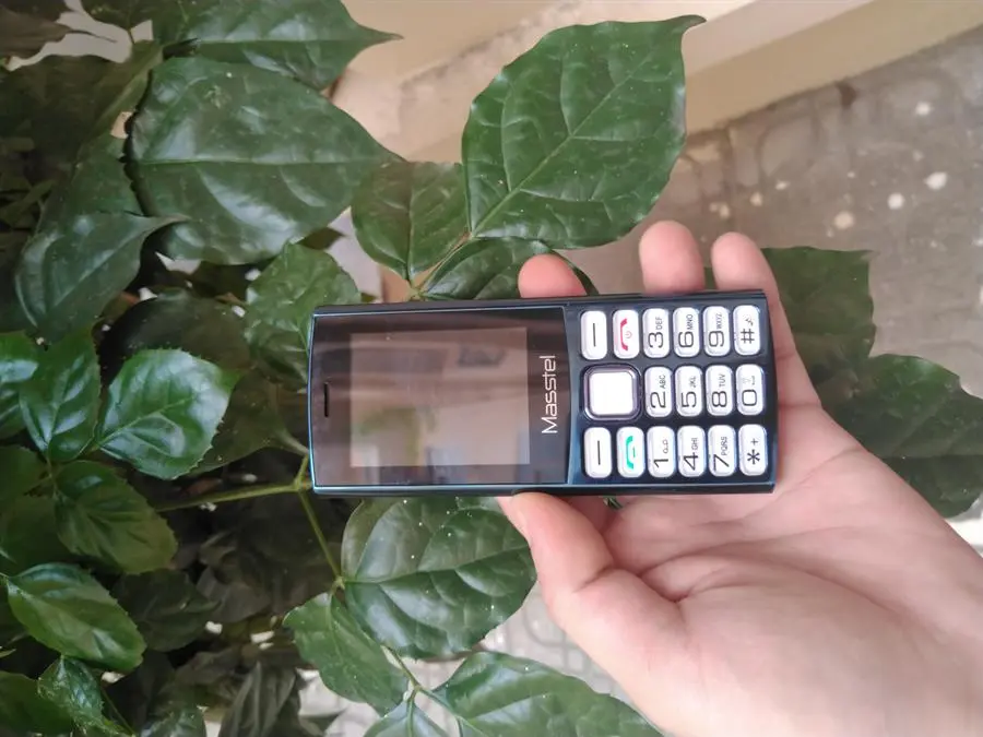 Khách hàng review Điện thoại Masstel Lux 20 4