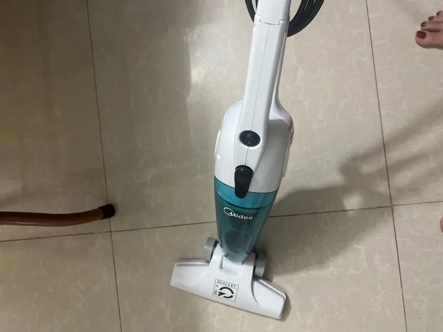 Khách hàng review Máy hút bụi cầm tay Midea MVC-SC861B 10
