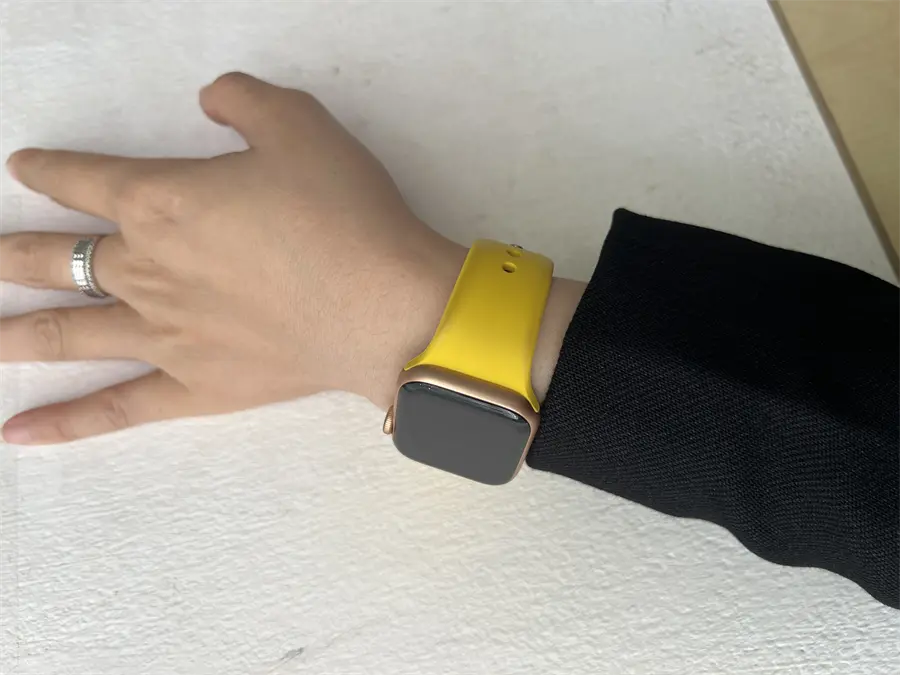 Khách hàng review Apple Watch SE GPS 40mm 10