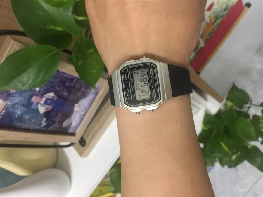 Khách hàng review Đồng hồ CASIO Timeless 33 mm Unisex F-91WM-7ADF 3