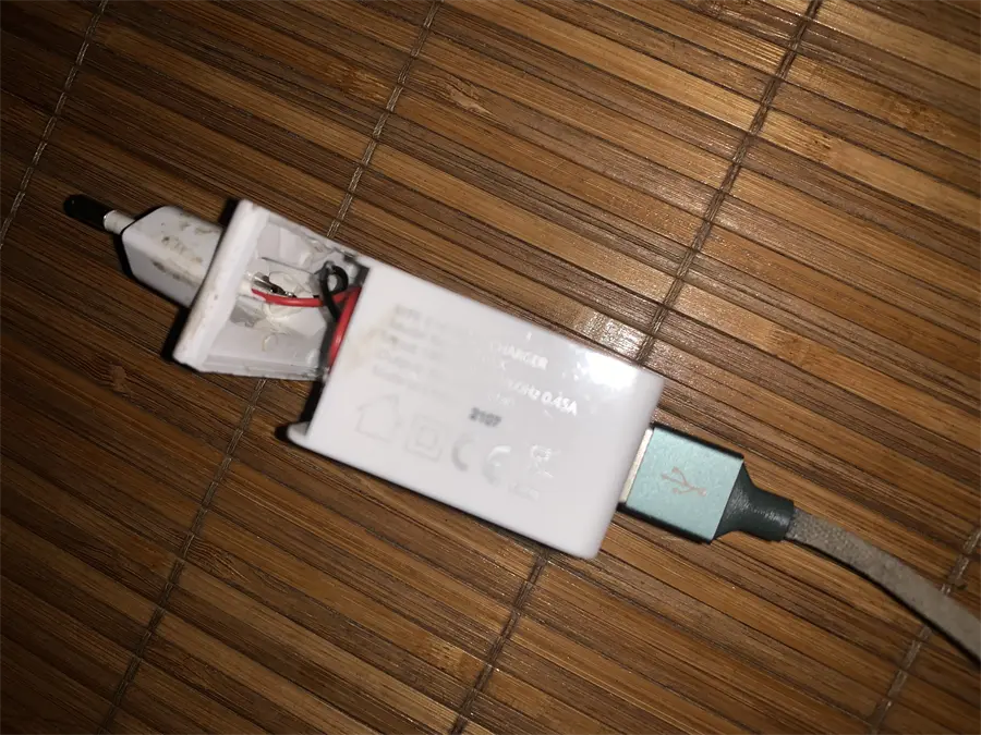 Khách hàng review Adapter sạc 2 cổng USB Type C 15W Xmobile DS165X 4