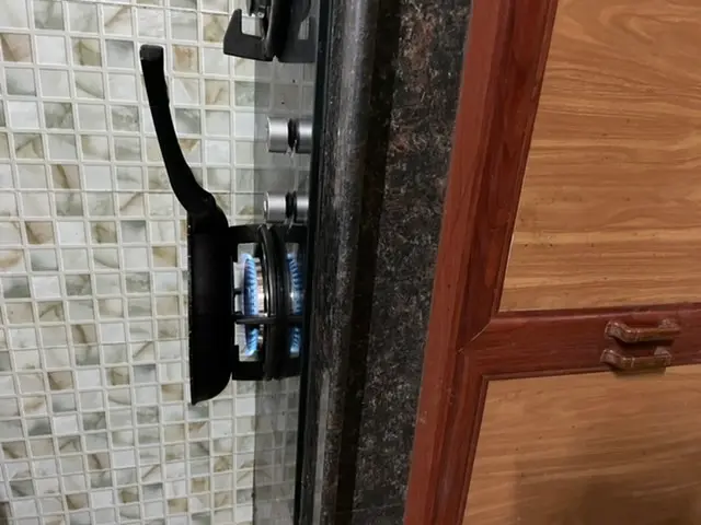 Khách hàng review Bếp ga âm Electrolux EGT8028CK 3