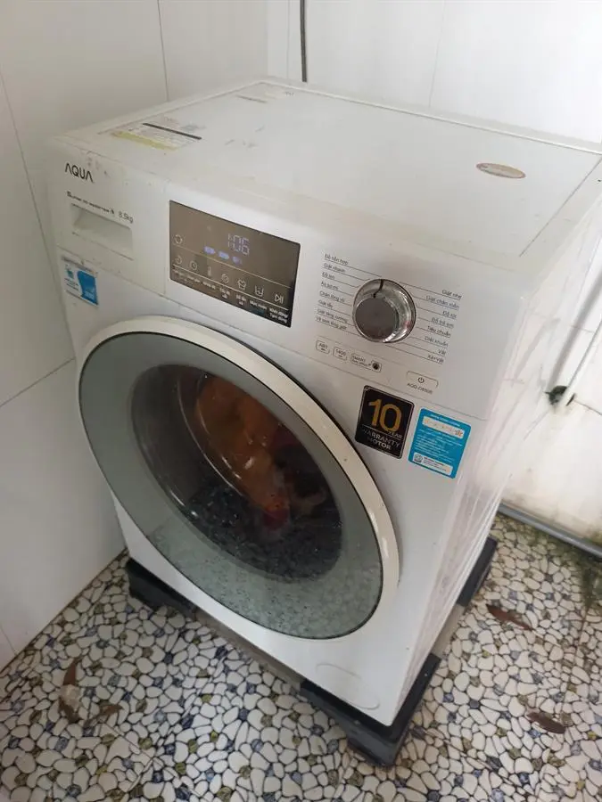Khách hàng review Máy giặt Aqua Inverter 8.5 kg AQD-D850E W 3