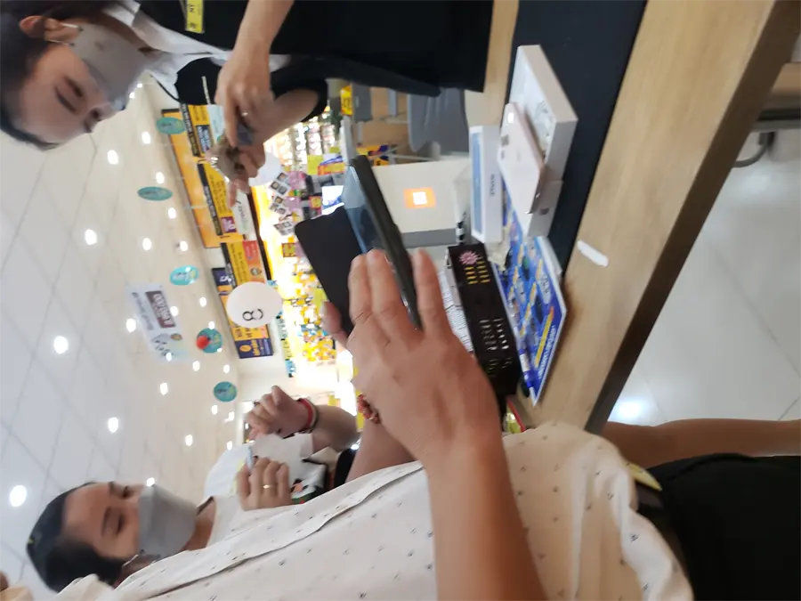 Khách hàng review Điện thoại iPhone 13 mini 128GB 11