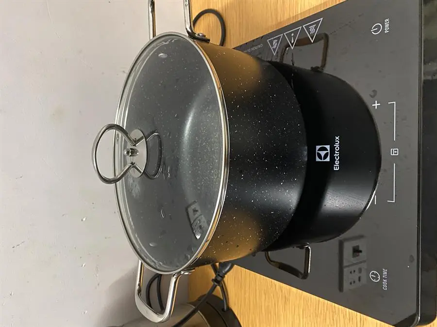 Khách hàng review Nồi nhôm chống dính nắp kính 24 cm DMX NDE 3