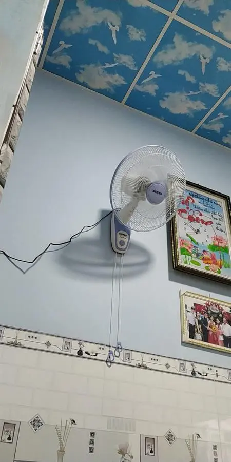 Khách hàng review Quạt treo tường Senko 3 cánh TC1626 47W 8